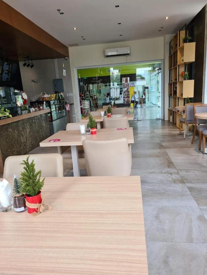 Spacious Minimalist Studio At Matina Enclaves Davao City Exteriör bild
